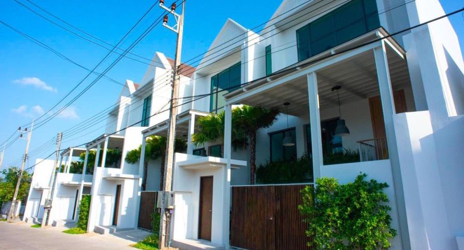 For rent and for sale 3 bedrooms villa in Thalang, Phuket
