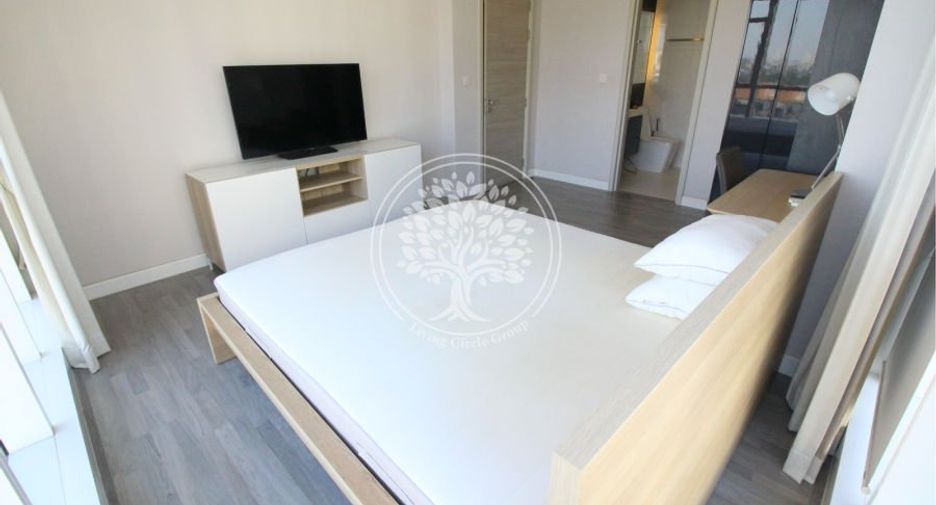 For rent and for sale 2 bedrooms condo in Sathon, Bangkok