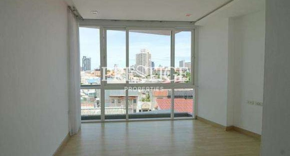 For sale 3 bedrooms condo in Central Pattaya, Pattaya