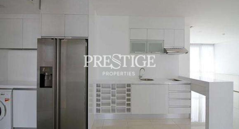 For sale 3 bedrooms condo in Central Pattaya, Pattaya