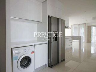 For sale 3 ベッドルーム condo in Bang Lamung, Chonburi