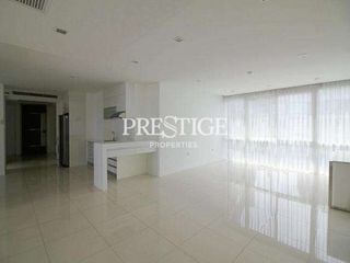 For sale 3 ベッドルーム condo in Bang Lamung, Chonburi