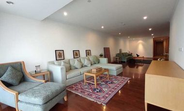 For rent 3 bed condo in Khlong Toei, Bangkok