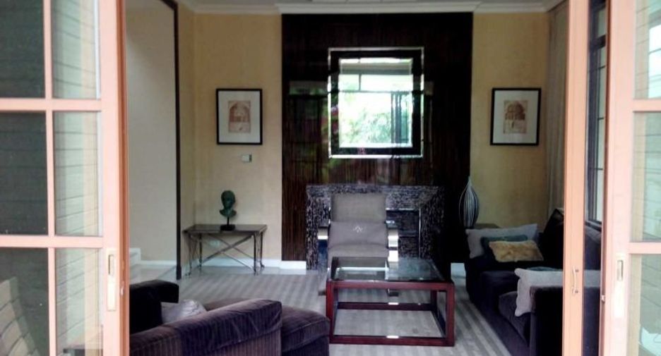 For sale 5 bedrooms house in Suan Luang, Bangkok