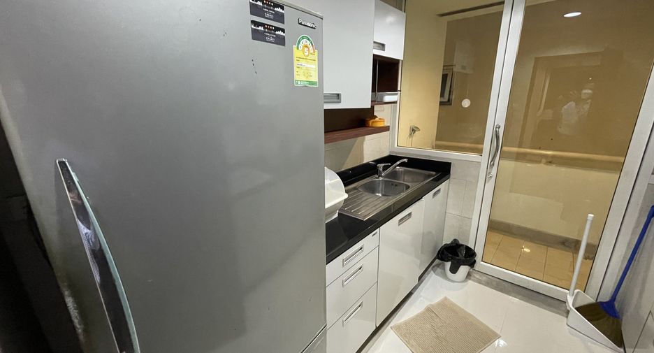 For rent 2 Beds condo in Khlong Toei, Bangkok