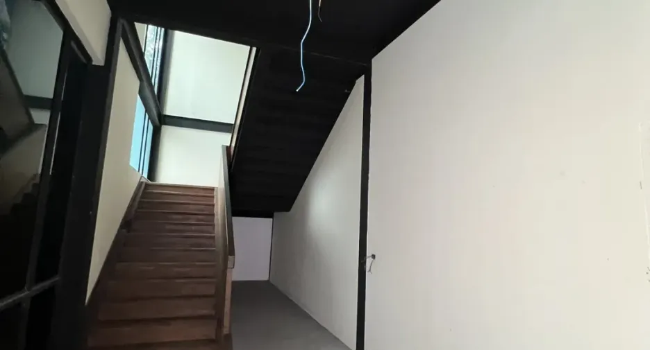 For rent retail Space in Watthana, Bangkok