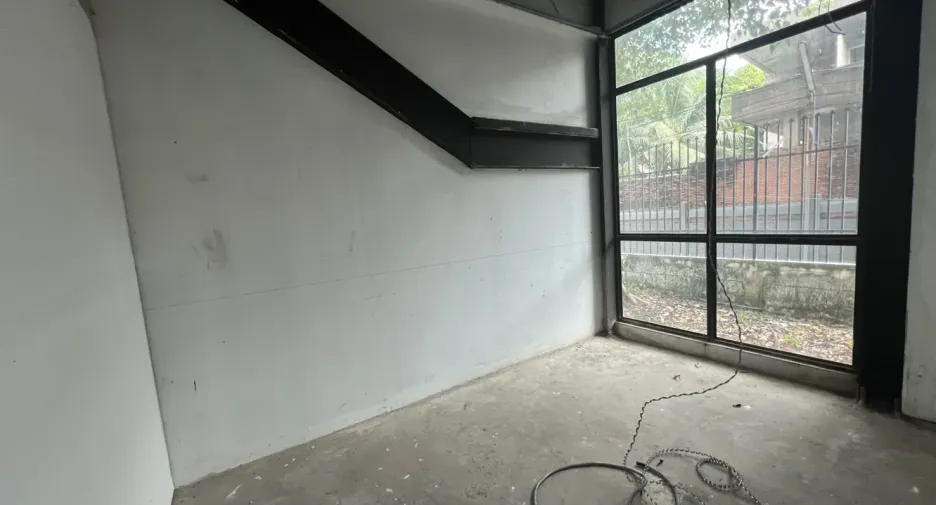 For rent retail Space in Watthana, Bangkok