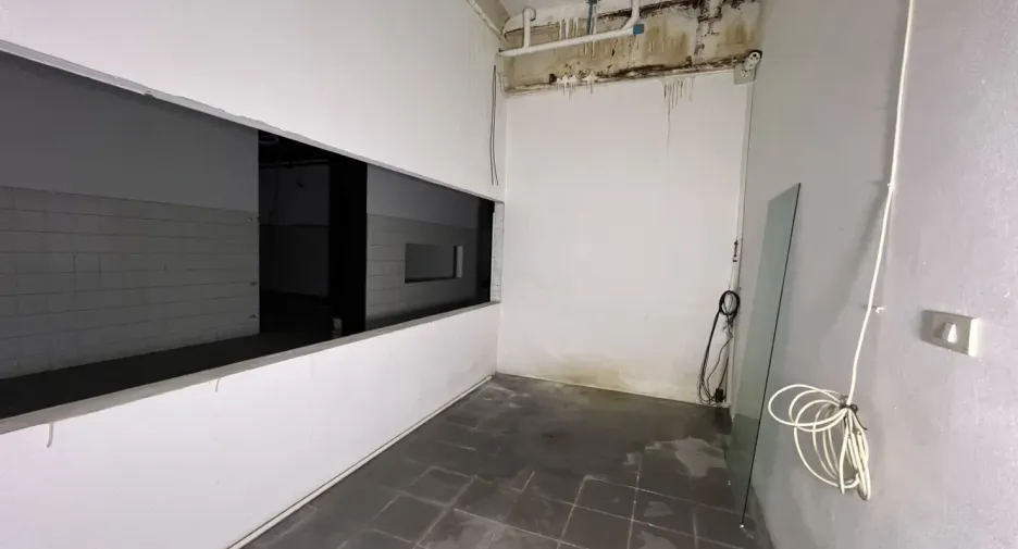 For rent retail Space in Watthana, Bangkok