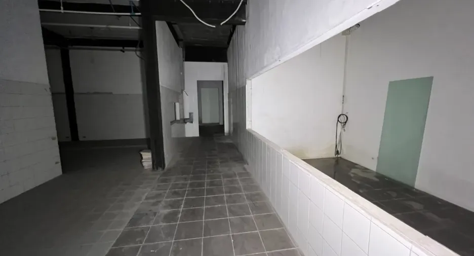 For rent retail Space in Watthana, Bangkok