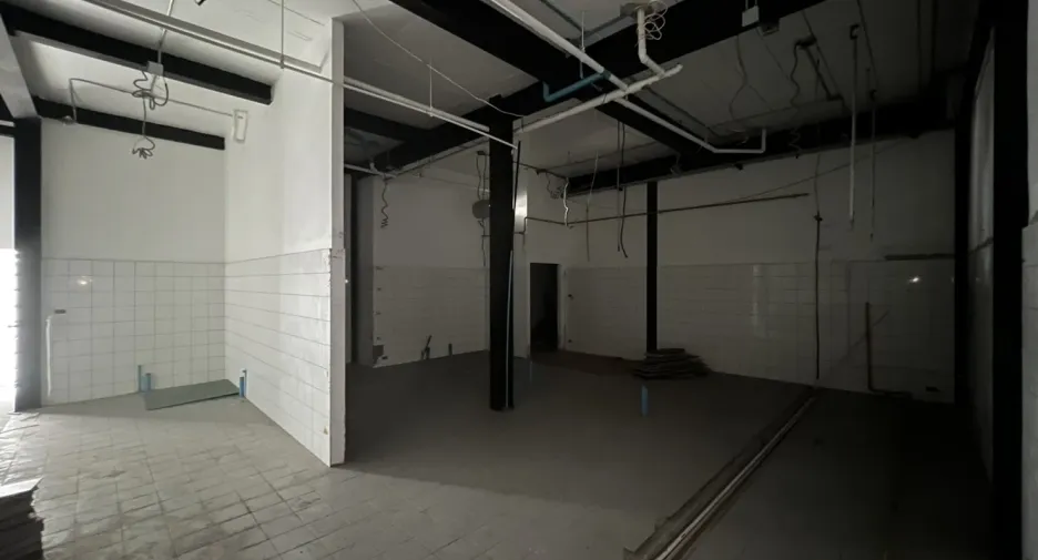 For rent retail Space in Watthana, Bangkok