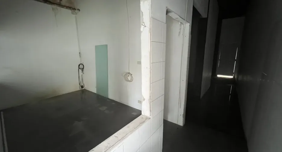 For rent retail Space in Watthana, Bangkok