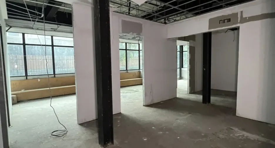 For rent retail Space in Watthana, Bangkok