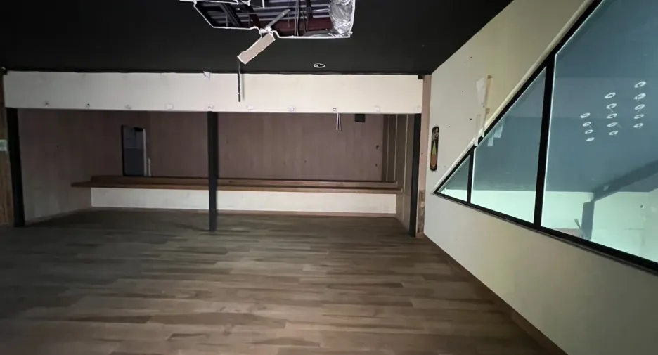 For rent retail Space in Watthana, Bangkok