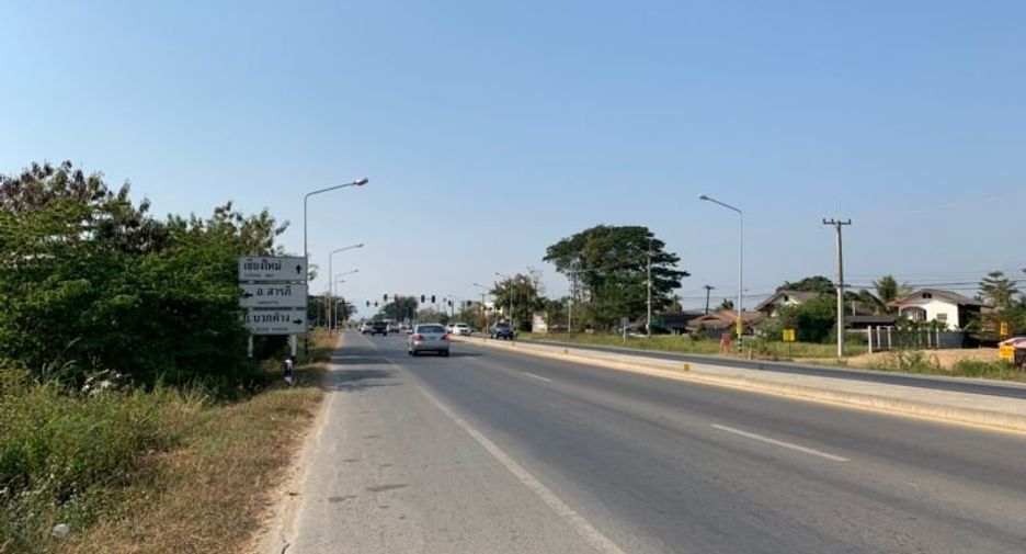 Terreno en venta en San Kamphaeng, Chiang Mai