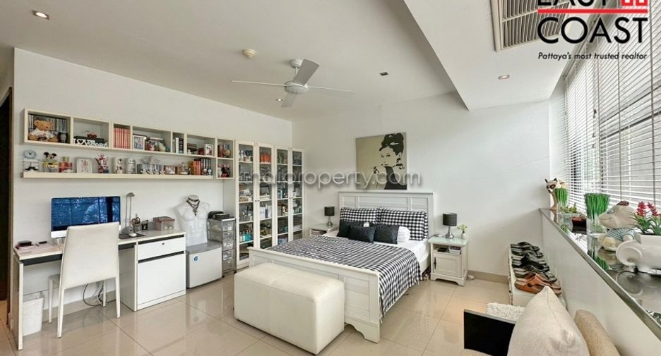 For sale 2 ベッドルーム condo in Bang Lamung, Chonburi