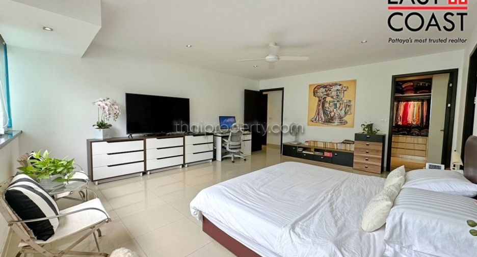 For sale 2 ベッドルーム condo in Bang Lamung, Chonburi