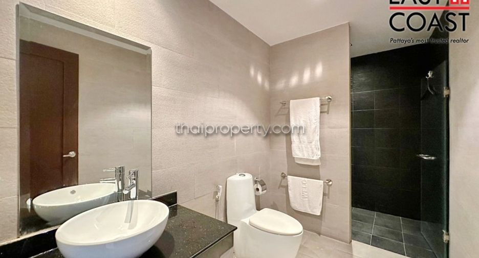 For sale 2 ベッドルーム condo in Bang Lamung, Chonburi