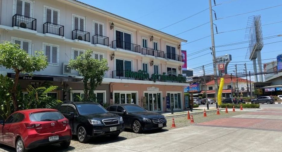 For rent 3 bedrooms townhouse in Mueang Chiang Mai, Chiang Mai