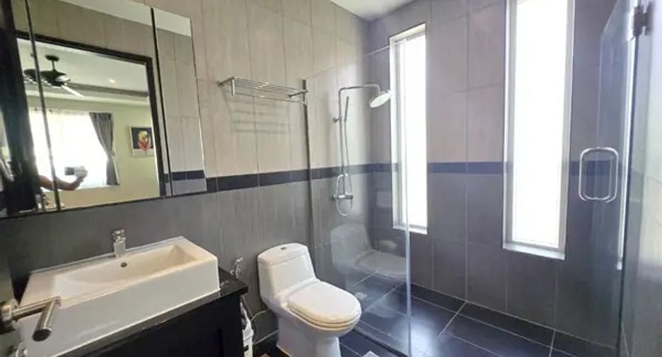 Casa en venta de 4 habitaciones en East Pattaya, Pattaya