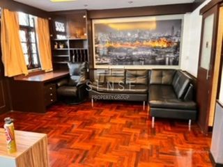 For sale そして for rent 5 ベッドルーム townhouse in Khlong Toei, Bangkok
