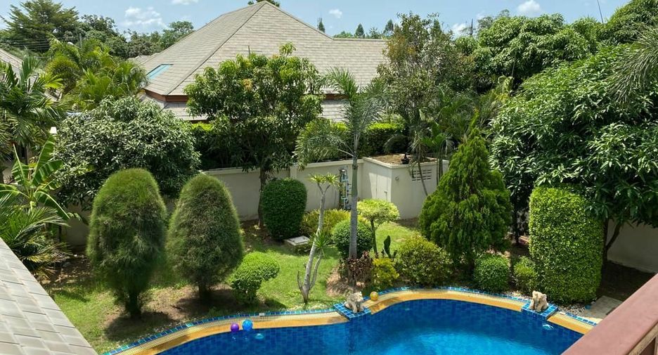For sale 4 Beds villa in Huay Yai, Pattaya