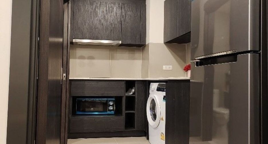 For rent 1 bed condo in Huai Khwang, Bangkok