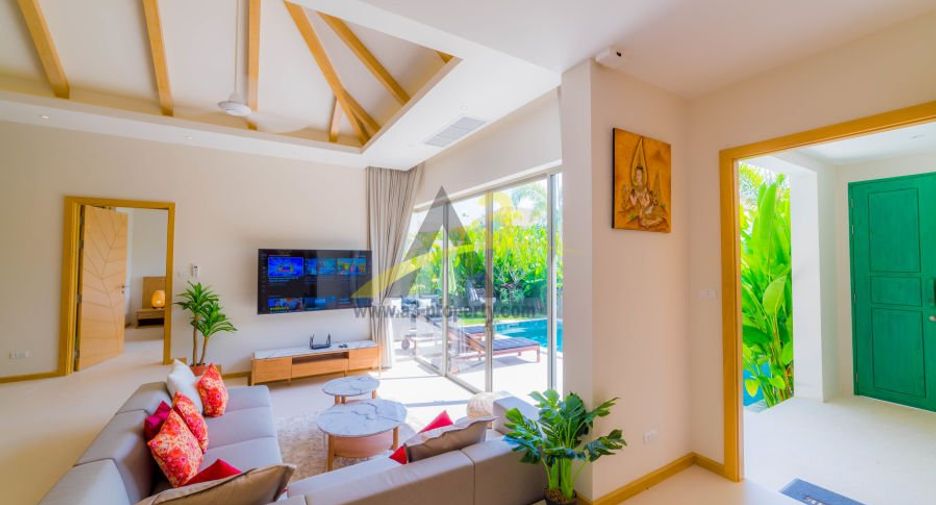 Villa en alquiler y en venta de 3 habitaciones en Mueang Phuket, Phuket