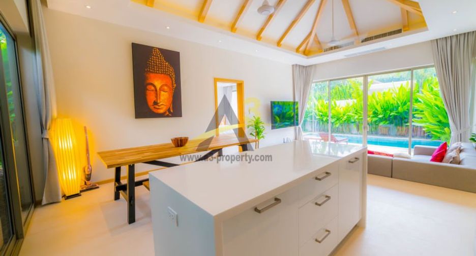 Villa en alquiler y en venta de 3 habitaciones en Mueang Phuket, Phuket