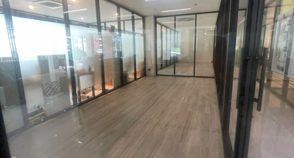 For rent 1 Beds office in Lam Luk Ka, Pathum Thani