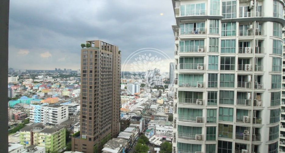 For rent and for sale 2 bedrooms condo in Khlong Toei, Bangkok