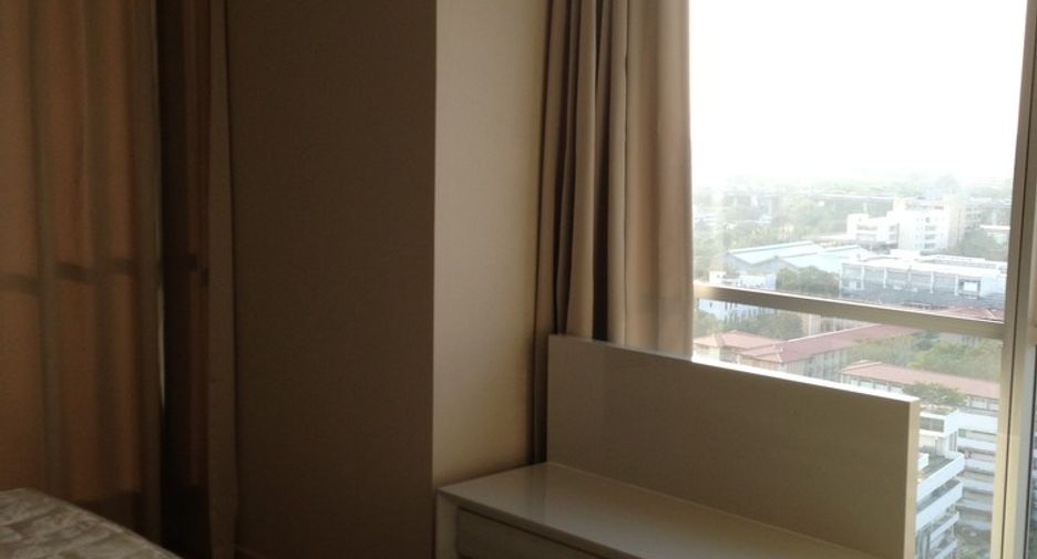 For rent 2 bedrooms condo in Ratchathewi, Bangkok