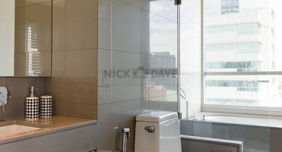 For rent 2 bedrooms condo in Ratchathewi, Bangkok