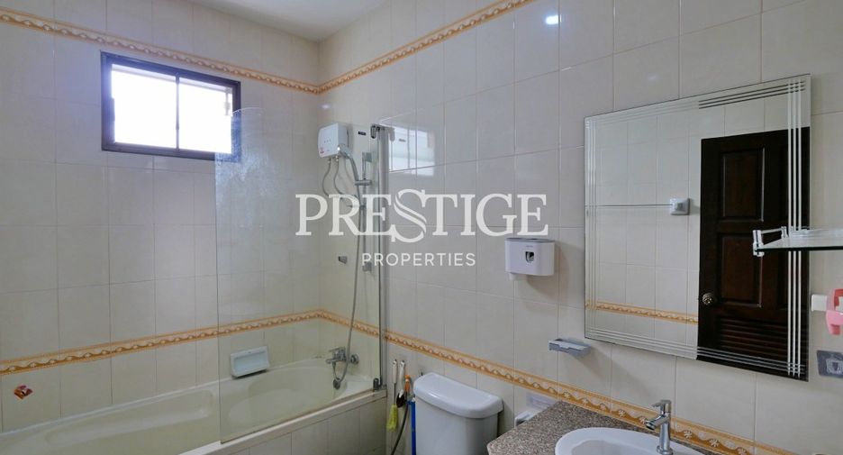 For sale 3 bedrooms house in Bang Lamung, Chonburi