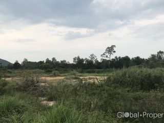 出售 土地 在 Bang Sare, 芭提雅