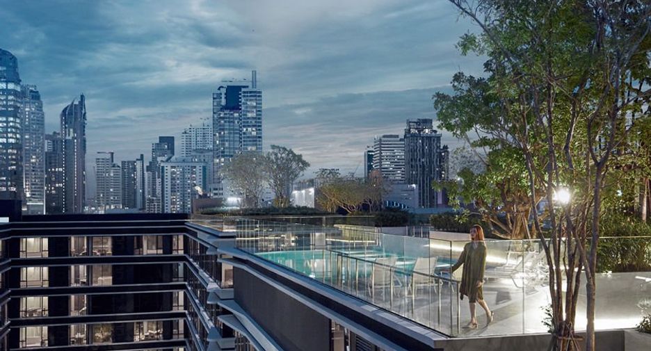For sale 2 bedrooms condo in Khlong Toei, Bangkok
