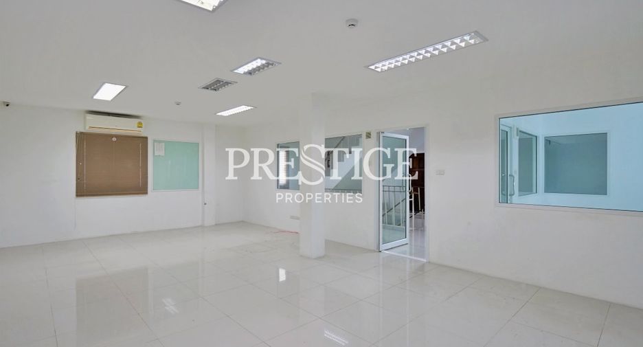 For rent 13 bed retail Space in South Pattaya, Pattaya