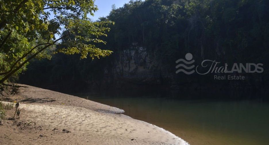 Terreno en venta en Thong Pha Phum, Kanchanaburi