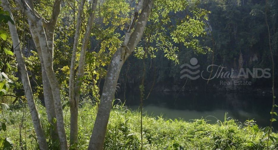 Terreno en venta en Thong Pha Phum, Kanchanaburi