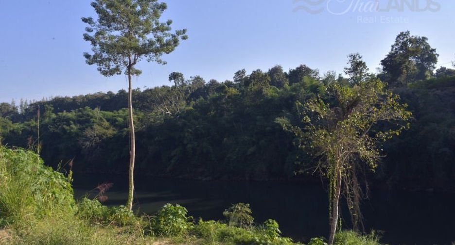 Terreno en venta en Thong Pha Phum, Kanchanaburi