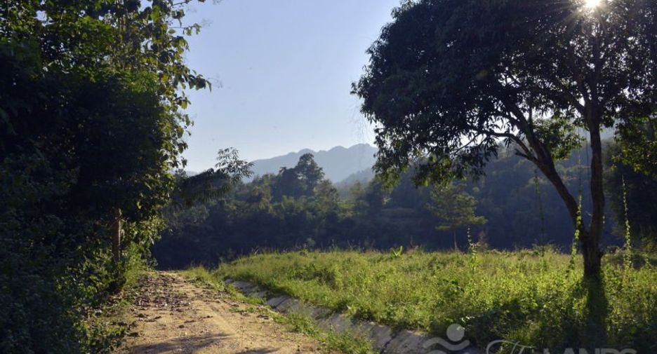 Terreno en venta en Thong Pha Phum, Kanchanaburi