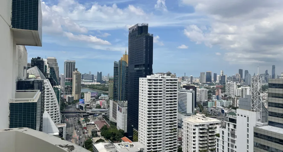 For sale 5 Beds condo in Watthana, Bangkok