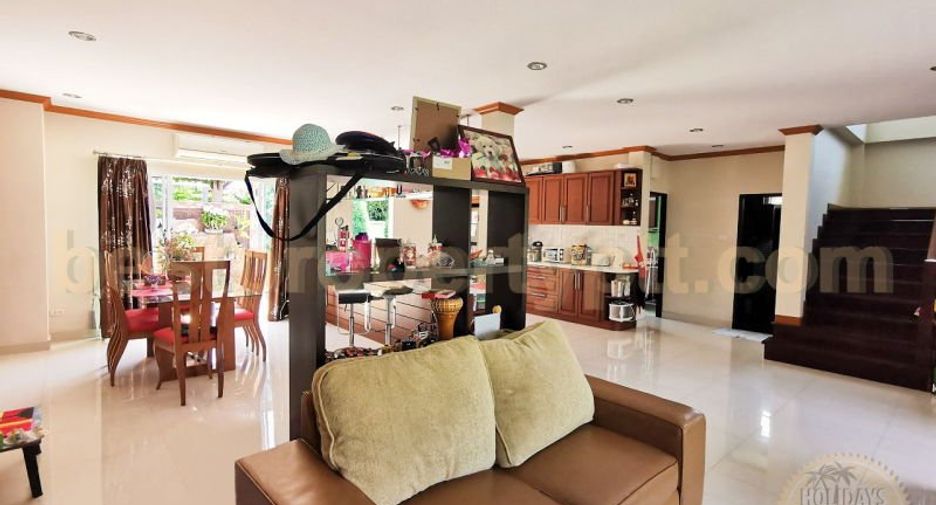 For sale 4 bedrooms villa in Bang Lamung, Chonburi