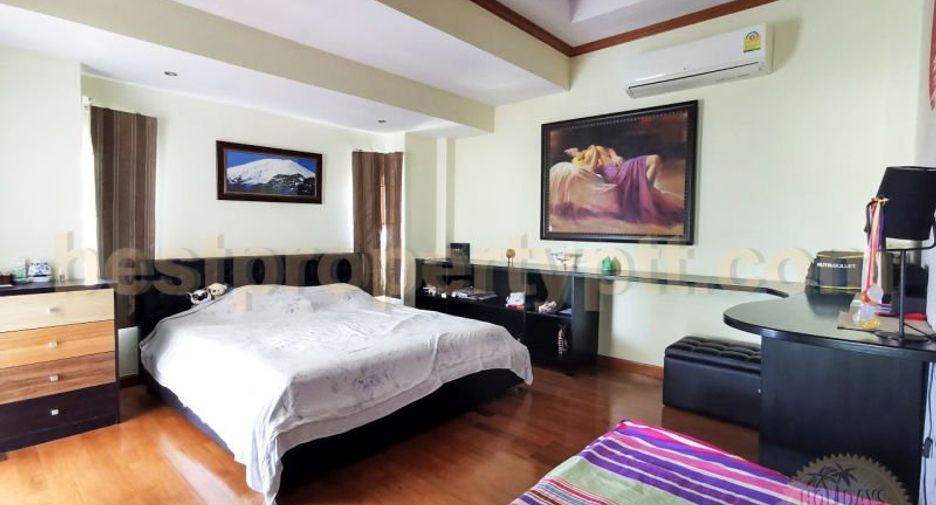 For sale 4 bedrooms villa in Bang Lamung, Chonburi