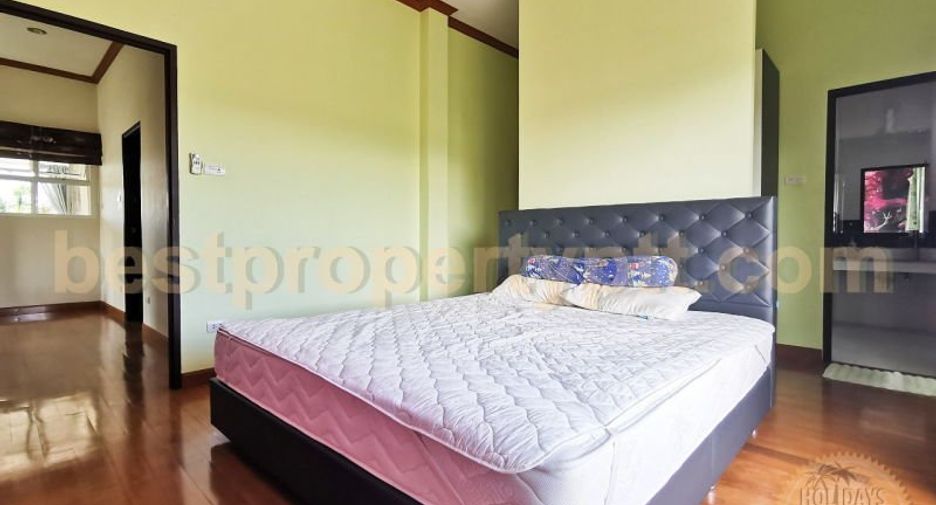 For sale 4 bedrooms villa in Bang Lamung, Chonburi