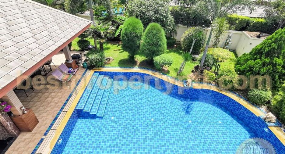 For sale 4 bedrooms villa in Bang Lamung, Chonburi