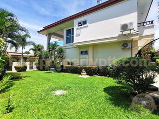 For sale 4 bed villa in Huay Yai, Pattaya