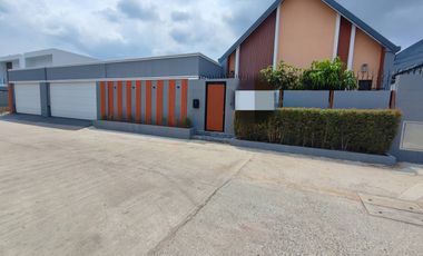 For sale 5 bed house in Bang Lamung, Chonburi