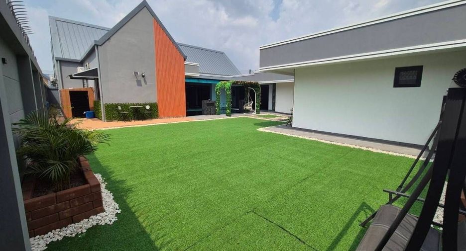For sale 5 bed house in Bang Lamung, Chonburi