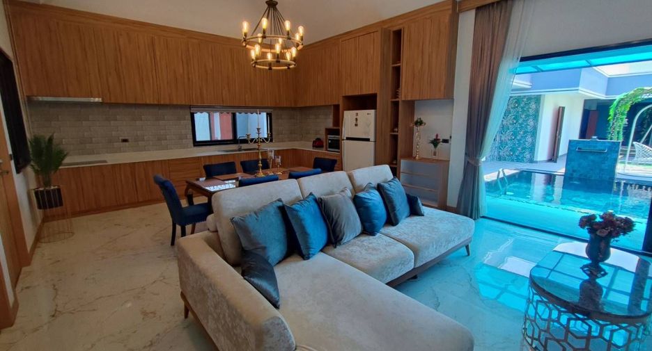 For sale 5 bed house in Bang Lamung, Chonburi