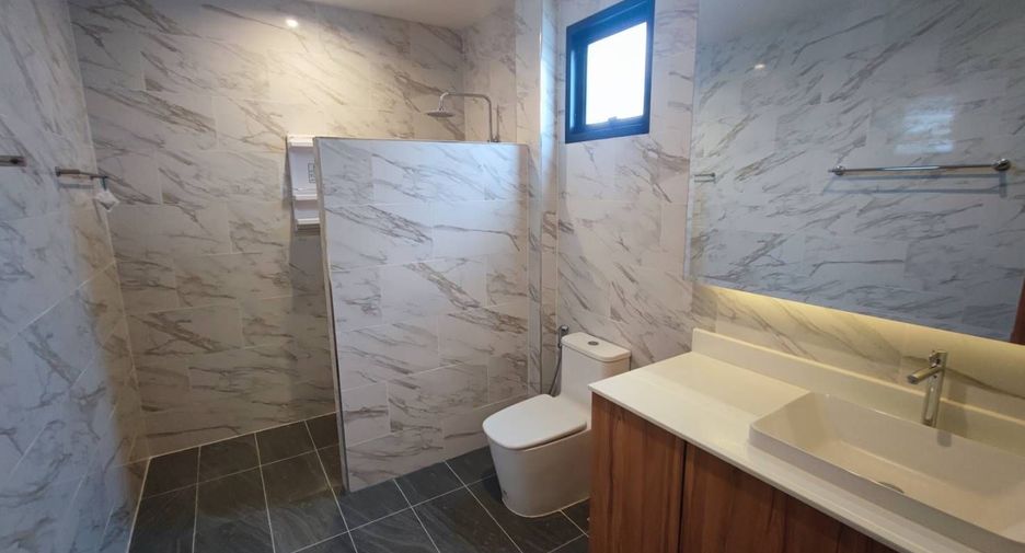 For sale 5 bed house in Bang Lamung, Chonburi
